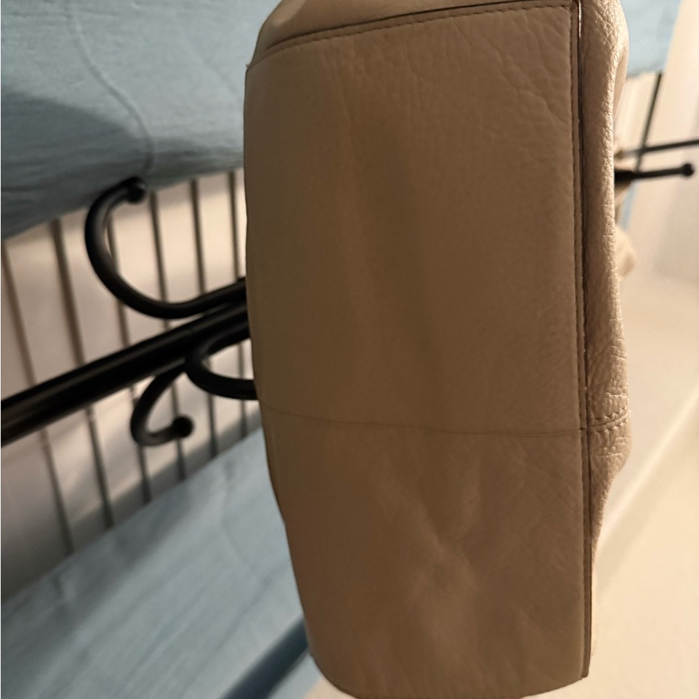 b. makowsky Beige Shoulder Bag with Gold Hardware - Picture 10 of 10